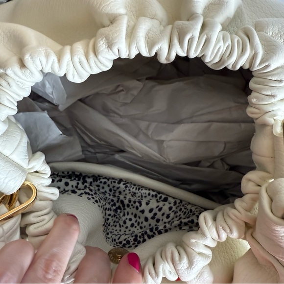 Anthropologie - Mali + Lili Nala Scrunched Faux Leather Bag Ivory Crossbody NWT - Picture 12 of 13